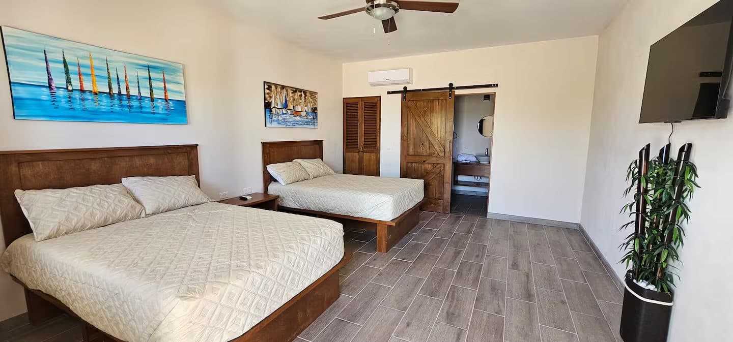Hotel AyM